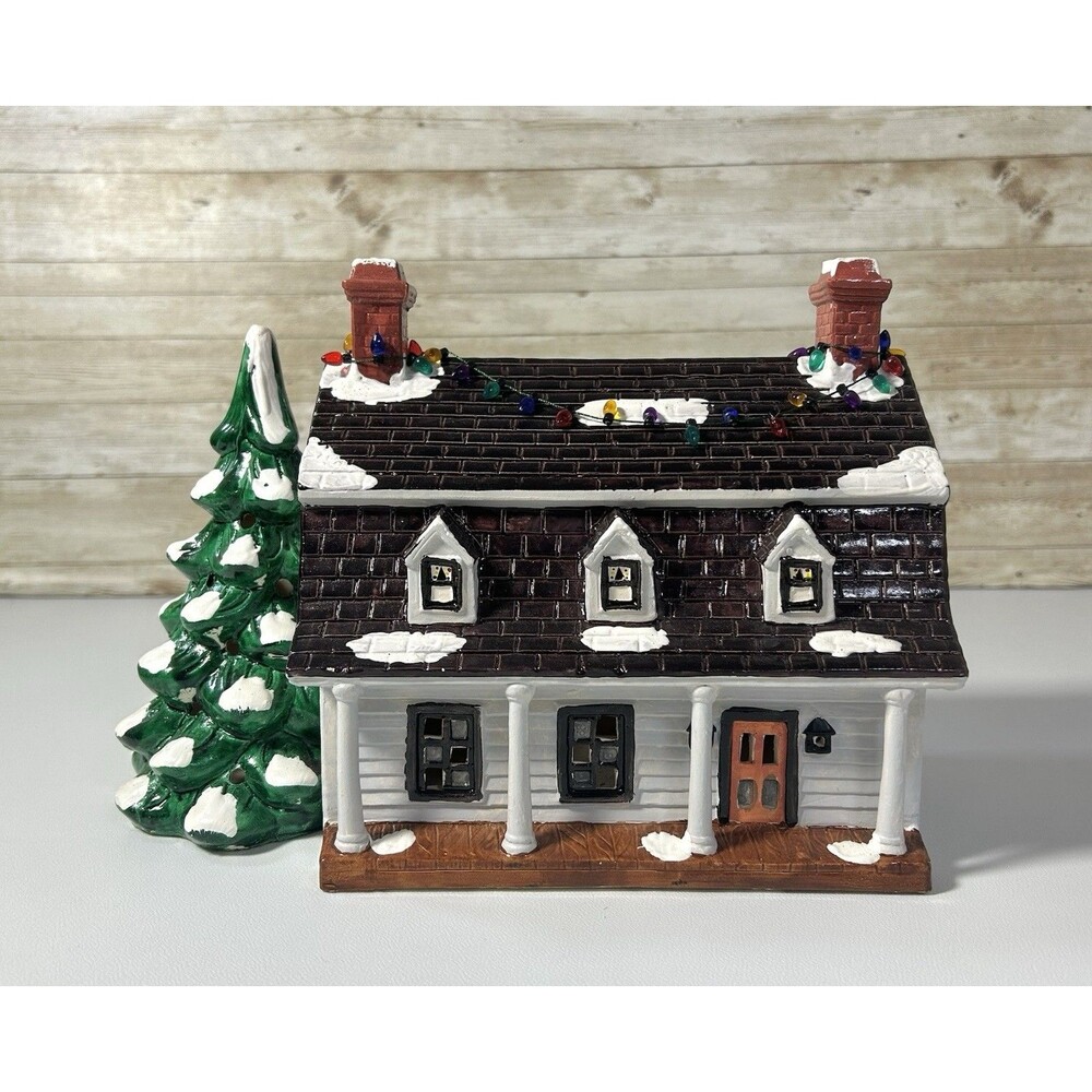 Vintage Christmas Ceramic Yuletide Dutch Colonial House w/ Tree Village 1988